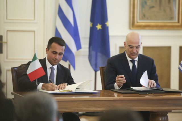 Signing of the agreement for the delimitation of the Exclusive Economic Zone (EEZ) between Greece and Italyt after the meeting between the Minister of Foreign Affairs of Greece Nikos Dendias and Minister of Foreign Affairs of Italy, Luigi Di Maio, in Athens, on June 9, 2020 / Η υπογραφή της συμφωνίας για τον καθορισμό ΑΟΖ Ελλάδας - Ιταλίας μετά τη συνάντηση του Υπουργού Εξωτερικών Νίκου Δένδια με τον Υπουργό Εξωτερικών της Ιταλίας, Luigi Di Maio, στην Αθήνα, στις 9 Ιουνίου, 2020