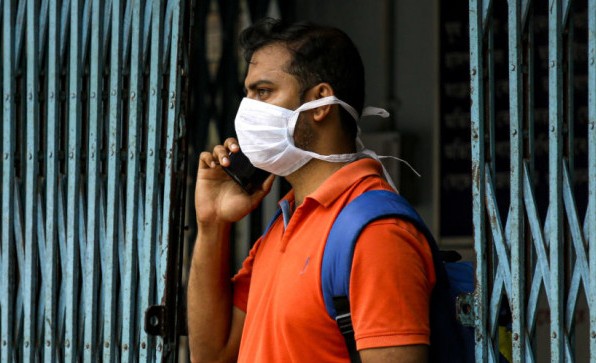 Κορωνοϊός: Υποχρεωτική από σήμερα η χρήση μάσκας - Δείτε πού απαιτείται