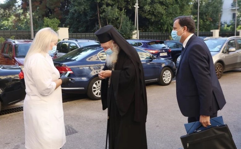 Αρχιεπίσκοπος Ιερώνυμος: Με μάσκα στη συνεδρίαση της Ιεράς Συνόδου - ΕΚΚΛΗΣΙΑ