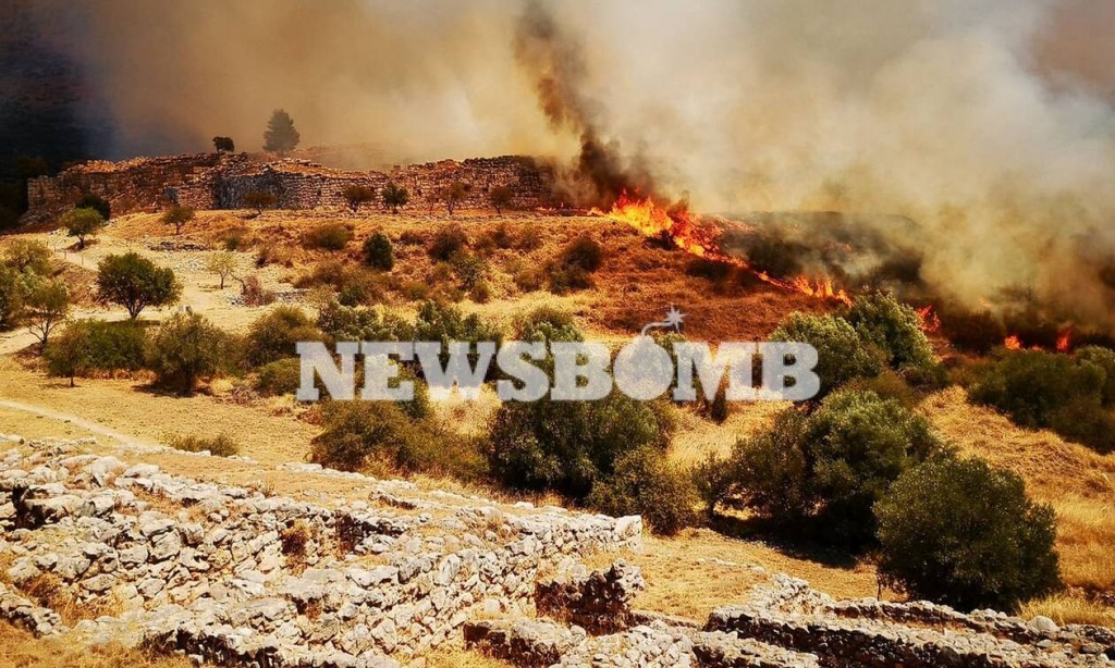 Φωτιά στις Μυκήνες - Εκκενώθηκε ο αρχαιολογικό χώρος - ΠΕΛΟΠΟΝΝΗΣΟΣ