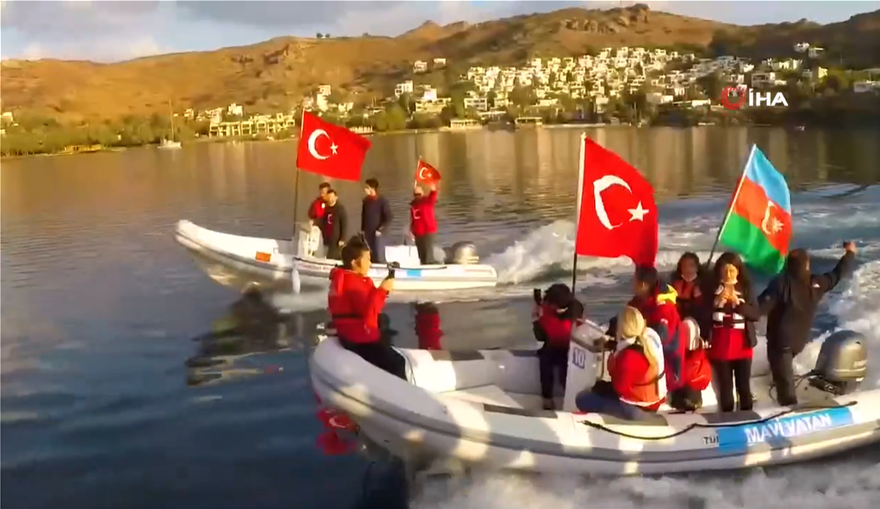 Ύψωσαν τεράστια τουρκική σημαία απέναντι από τα Ίμια - ΔΙΕΘΝΗ