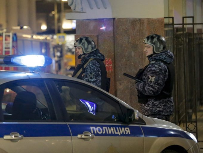 Ρωσία: Νεκρός από αστυνομικά πυρά επίδοξος πυρπολητής 16 χρόνων - ΔΙΕΘΝΗ
