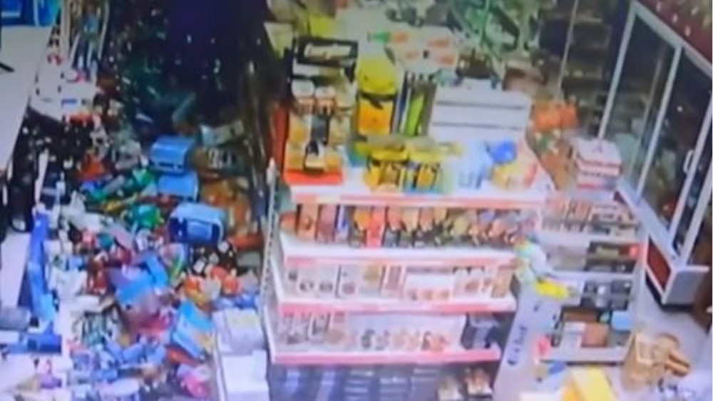 Σάμος: Βίντεο ντοκουμέντο από σούπερ μάρκετ την ώρα του σεισμού - ΕΛΛΑΔΑ