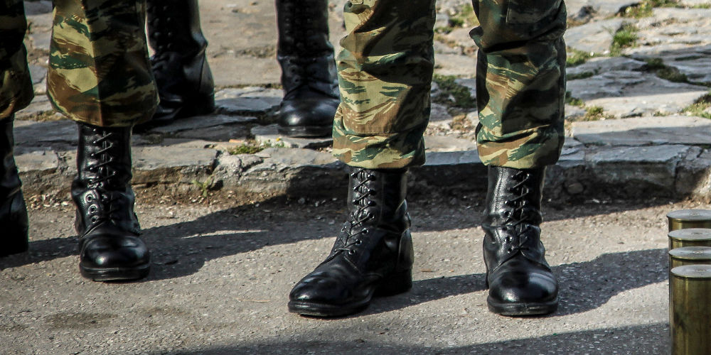 Θρήνος στις Ένοπλες Δυνάμεις: Αξιωματικός του Στρατού Ξηράς έχασε τη μάχη με τον κορονοϊό - ΕΛΛΑΔΑ