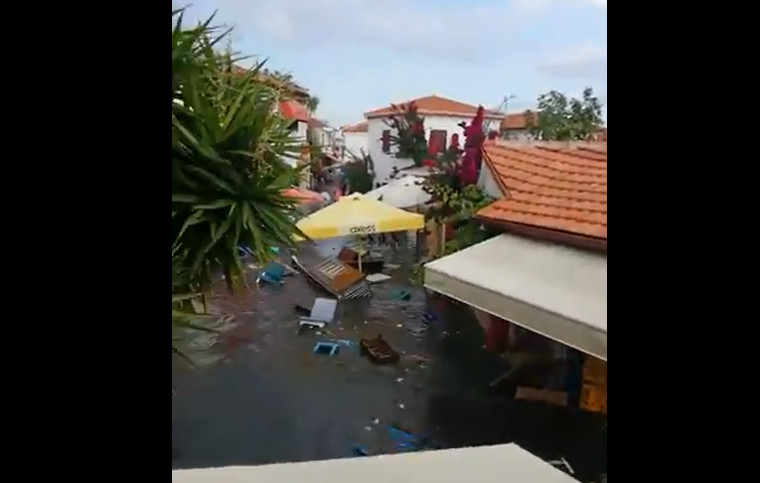 Σεισμός: Bίντεο - Τσουνάμι παρασέρνει τα πάντα στη Σμύρνη - ΕΛΛΑΔΑ
