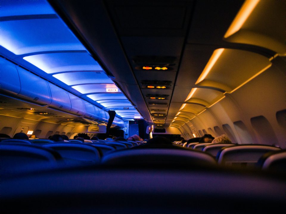 Ροζ σκάνδαλο στην British Airways: Αεροσυνοδός προσφέρει τις «υπηρεσίες» ακόμα και εν ώρα πτήσης - ΔΙΕΘΝΗ