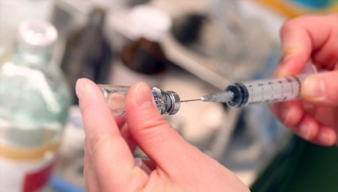 Τα επόμενα βήματα για το εμβόλιο και τη σταδιακή άρση του lockdown