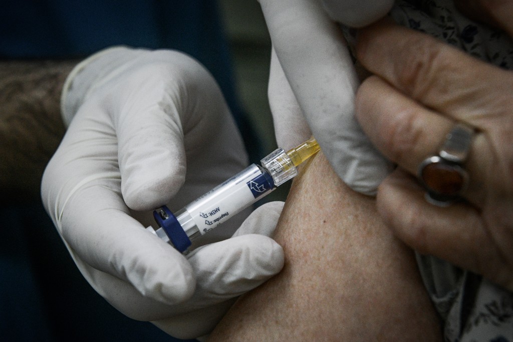 Ξεκινά η καταγραφή των υγειονομικών που θέλουν να εμβολιαστούν - ΕΛΛΑΔΑ