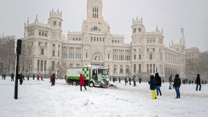Ισπανία: Ο χιονιάς του αιώνα — Τέσσερις νεκροί - ΔΙΕΘΝΗ