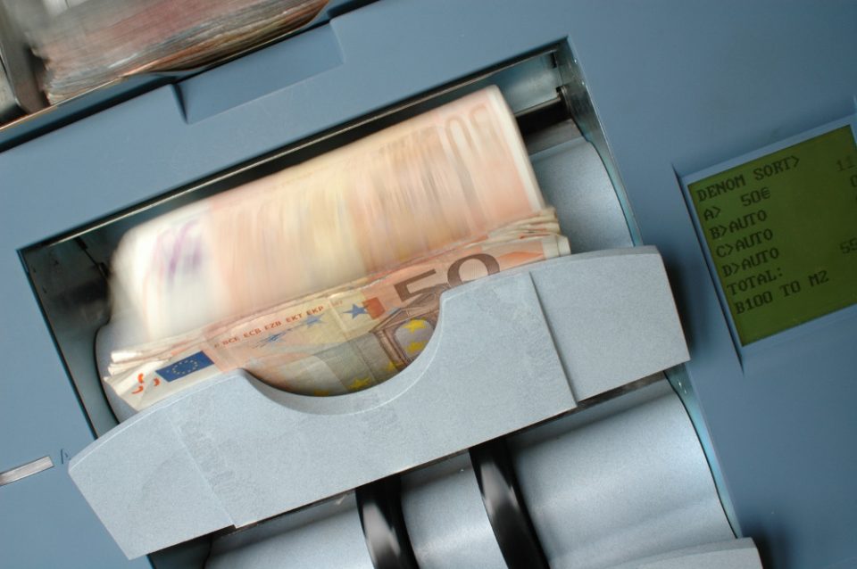 Μπαράζ πληρωμών: Ποια επιδόματα καταβάλλονται έως τις 5 Μαρτίου – Πότε η καταβολή των 534 ευρώ - ΟΙΚΟΝΟΜΙΑ