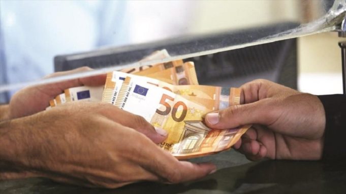 534 ευρώ: Την Πέμπτη πληρώνονται οι αποζημιώσεις ειδικού σκοπού - ΟΙΚΟΝΟΜΙΑ