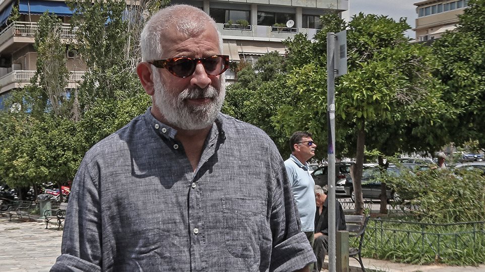 Πέτρος Φιλιππίδης: Ο εισαγγελέας αποφασίζει αν θα ασκήσει ποινική δίωξη για το βιασμό και τις δύο απόπειρες - ΕΛΛΑΔΑ