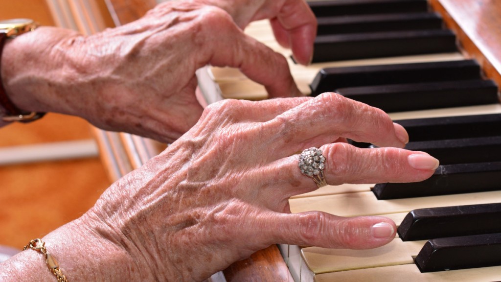 «Τροφή για την ψυχή μου»: Παριζιάνα πιανίστρια, 106 ετών θα κυκλοφορήσει το 6ο άλμπουμ της - ΕΛΛΑΔΑ
