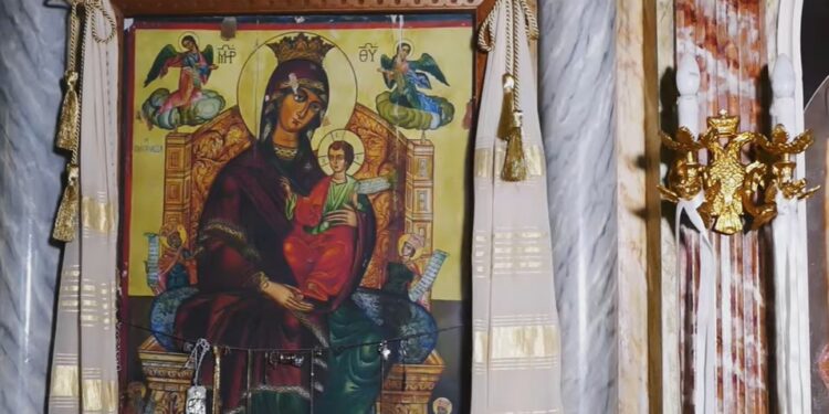 Γαβαλού: Άθικτη από τη φωτιά η εικόνα της Παναγίας στην Ιερά Μονή Κατερινούς - ΕΚΚΛΗΣΙΑ