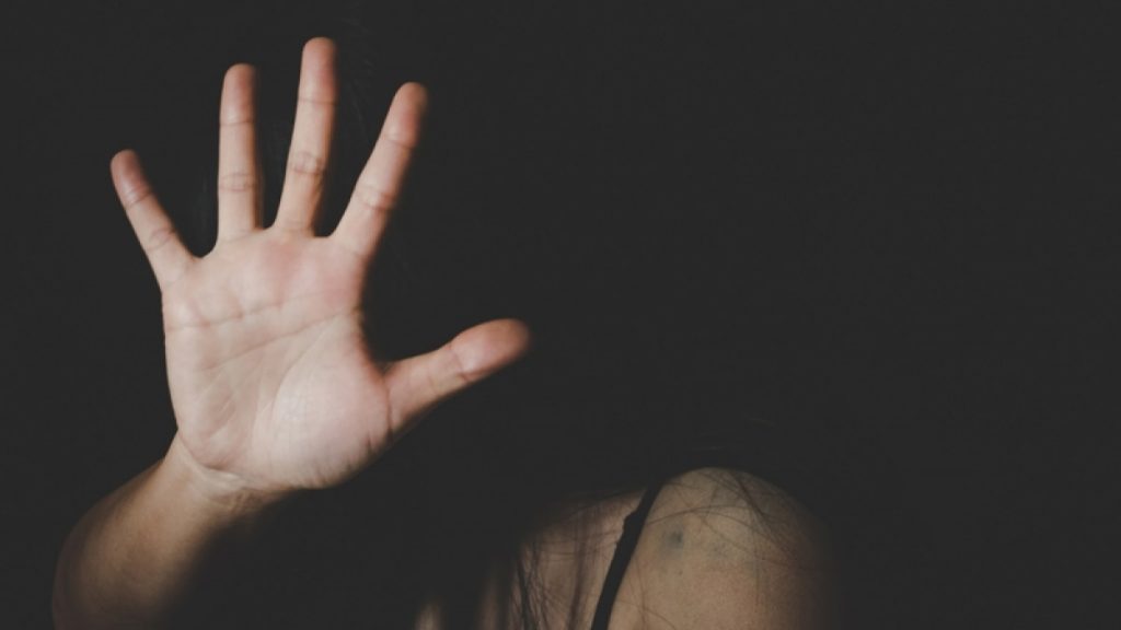 Προκαλεί ο γυναικολόγος στη Ρόδο: Τρεις νέες αγωγές σε βάρος γυναικών που τον μήνυσαν - ΕΛΛΑΔΑ