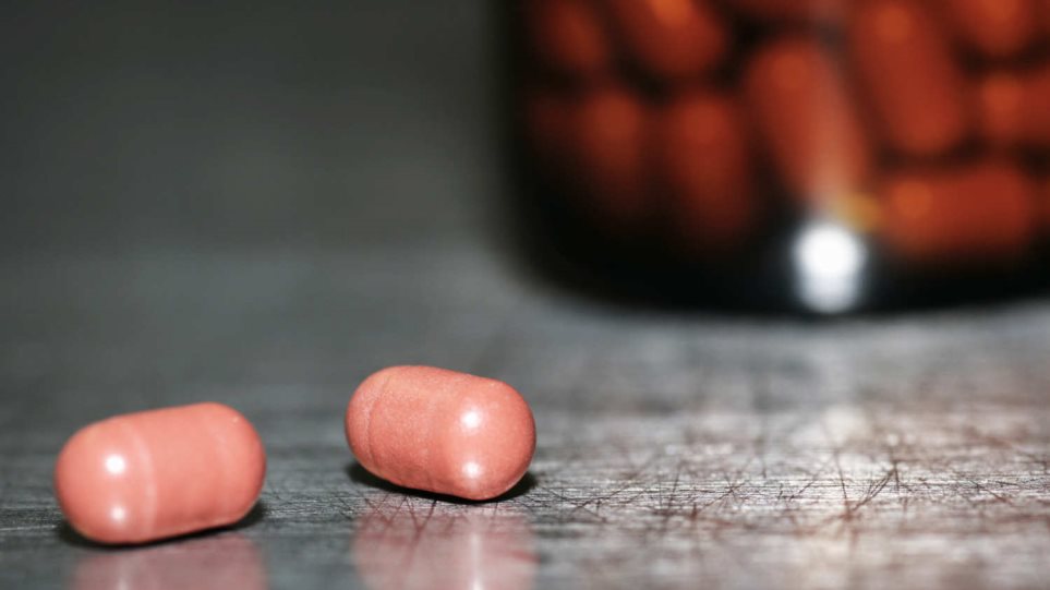 ΕΚΠΑ: Όσα ξέρουμε για το φάρμακο - χάπι που ετοιμάζει η Pfizer κατά της Covid - ΕΛΛΑΔΑ