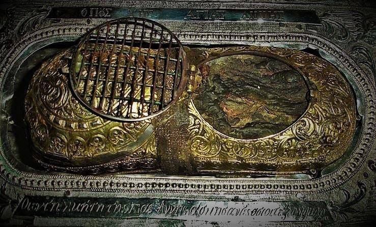 Το ιερό λείψανο της Αγίας Άννας στο Άγιο Όρος και η ιστορία του - ΕΚΚΛΗΣΙΑ