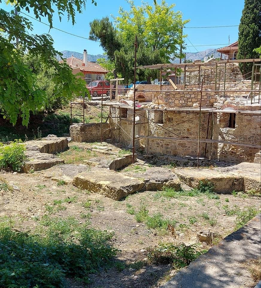Σε αυτό το μικρό εκκλησάκι βρίσκεται ο τάφος του μεγαλομάρτυρα Αγίου Ισίδωρου του Χίου - ΕΚΚΛΗΣΙΑ