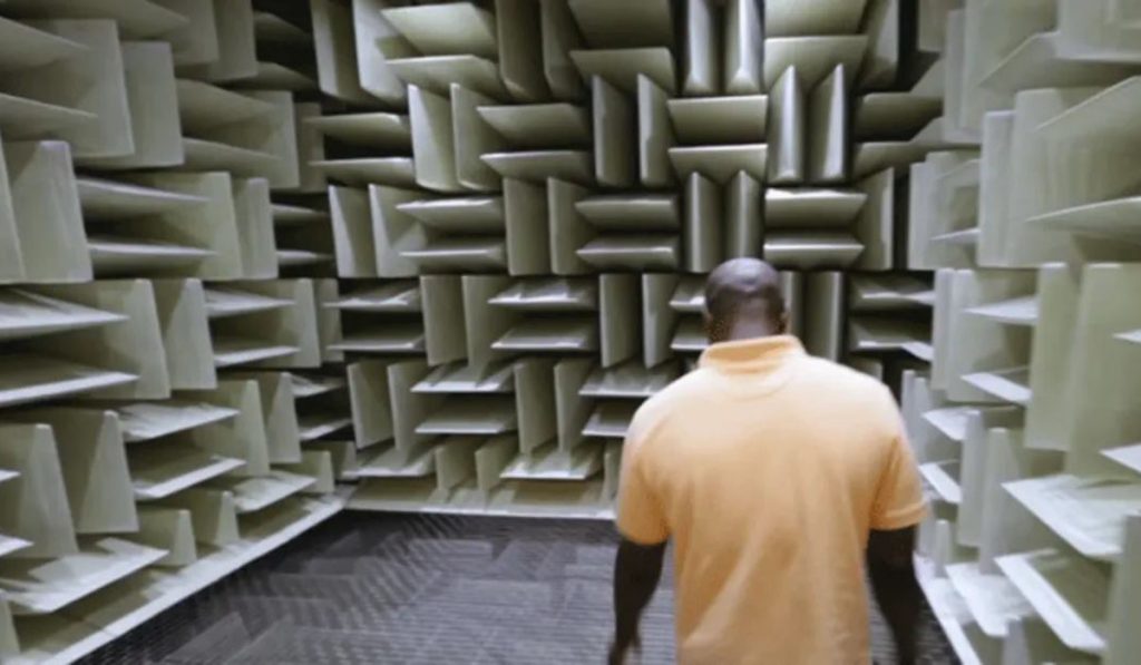 Αυτό είναι το πιο ήσυχο δωμάτιο του κόσμου που μπορεί κανείς να ακούσει ακόμη και τα κόκαλά του να τρίζουν - ΠΕΡΙΕΡΓΑ