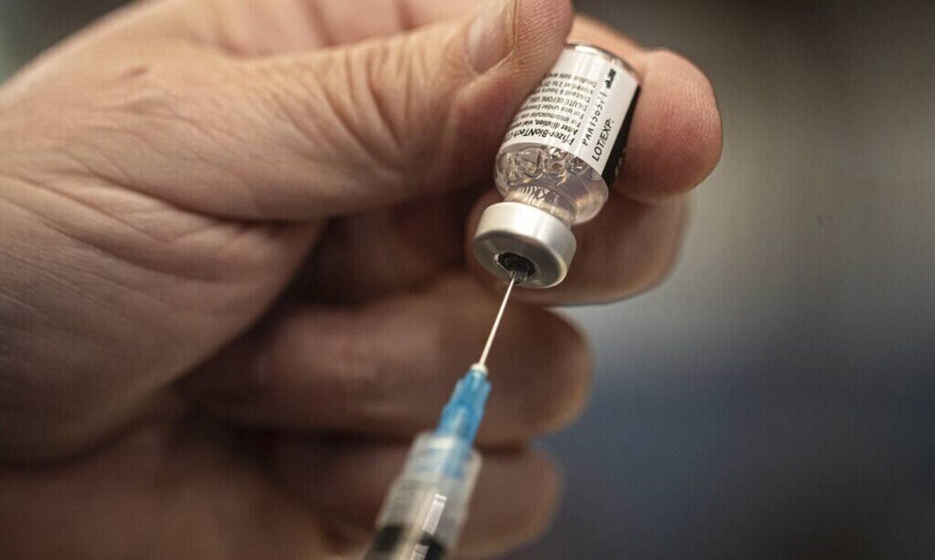 Ιταλία: 23χρονη έλαβε κατά λάθος έξι δόσεις του εμβολίου Pfizer-BioNTech - ΔΙΕΘΝΗ