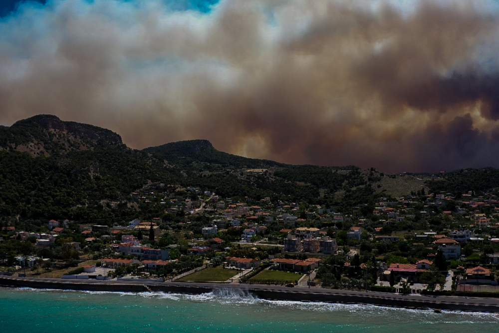 Δήμαρχος Λουτρακιού στο Hlektra.gr: Δύσκολη η κατάσταση με την φωτιά - Χρειαζόμαστε εναέρια μέσα - ΚΟΡΙΝΘΙΑ