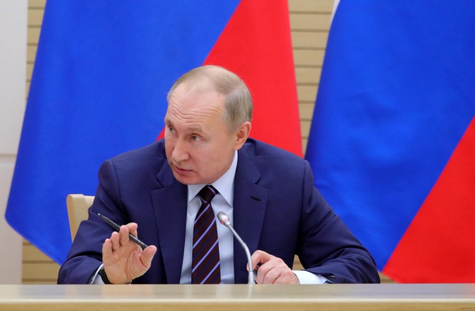 Ο Πούτιν στον δρόμο που άνοιξε ο Μπάιντεν: Τάχθηκε υπέρ της άρσης της πατέντας για τα εμβόλια - ΔΙΕΘΝΗ