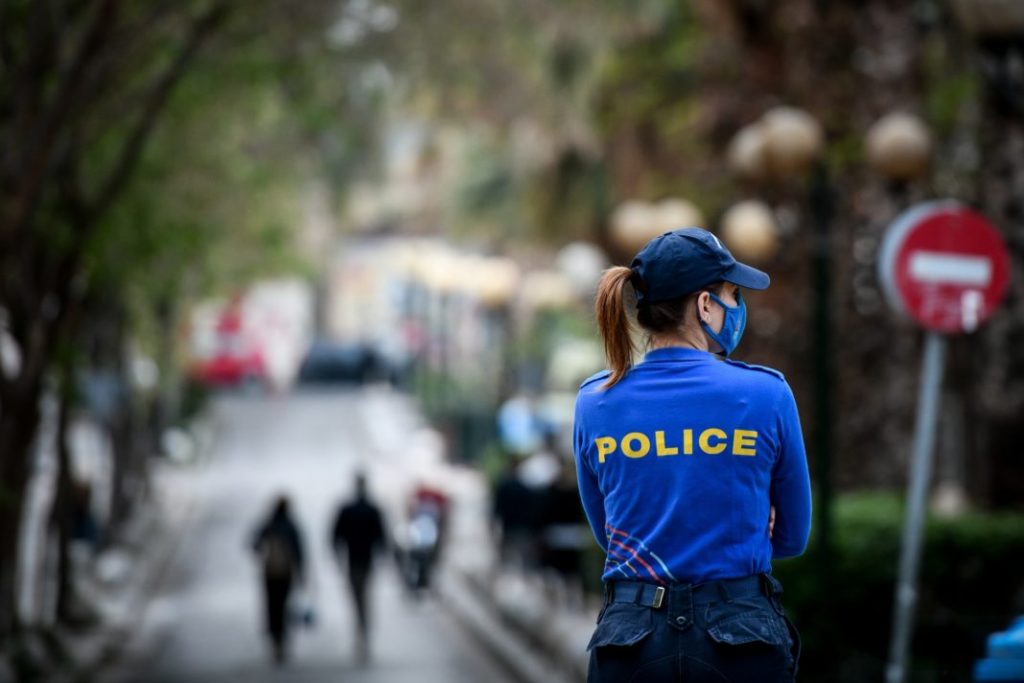ΣτΕ: Αντισυνταγματικό το ελάχιστο ανάστημα 1.70 για άνδρες – γυναίκες στις σχολές αστυνομίας - ΕΛΛΑΔΑ