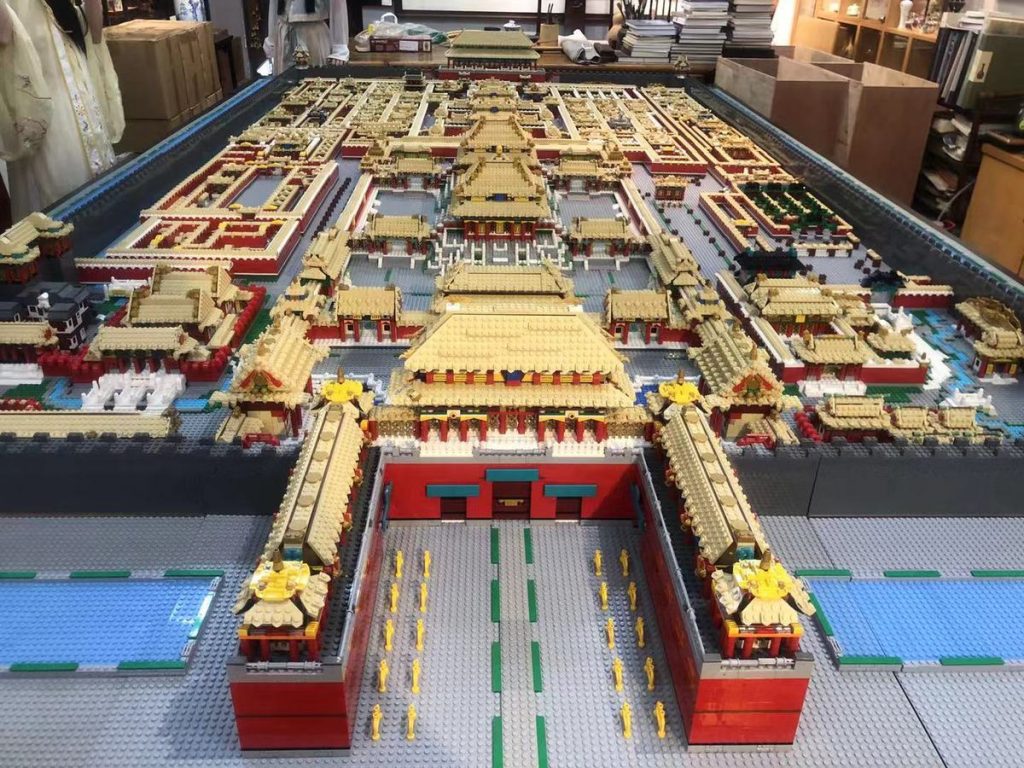 Έφτιαξε την Απαγορευμένη Πόλη του Πεκίνου με 700 χιλ. τουβλάκια Lego - ΠΕΡΙΕΡΓΑ