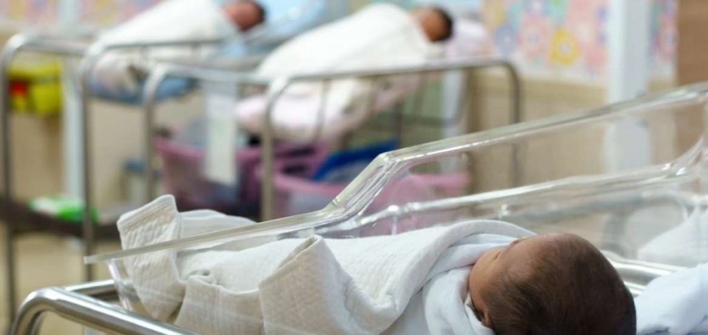 Απίστευτο παγκόσμιο ρεκόρ: Γυναίκα γέννησε 10 παιδιά στη Νότια Αφρική - ΔΙΕΘΝΗ