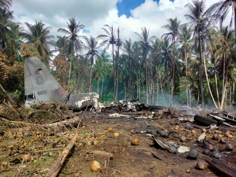 Φιλιππίνες: Στους 29 οι νεκροί από την συντριβή στρατιωτικού αεροσκάφους - ΔΙΕΘΝΗ