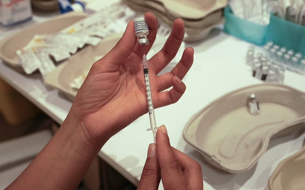 Κομισιόν: Γιατί πρέπει όλοι οι υγειονομικοί να εμβολιαστούν - ΔΙΕΘΝΗ