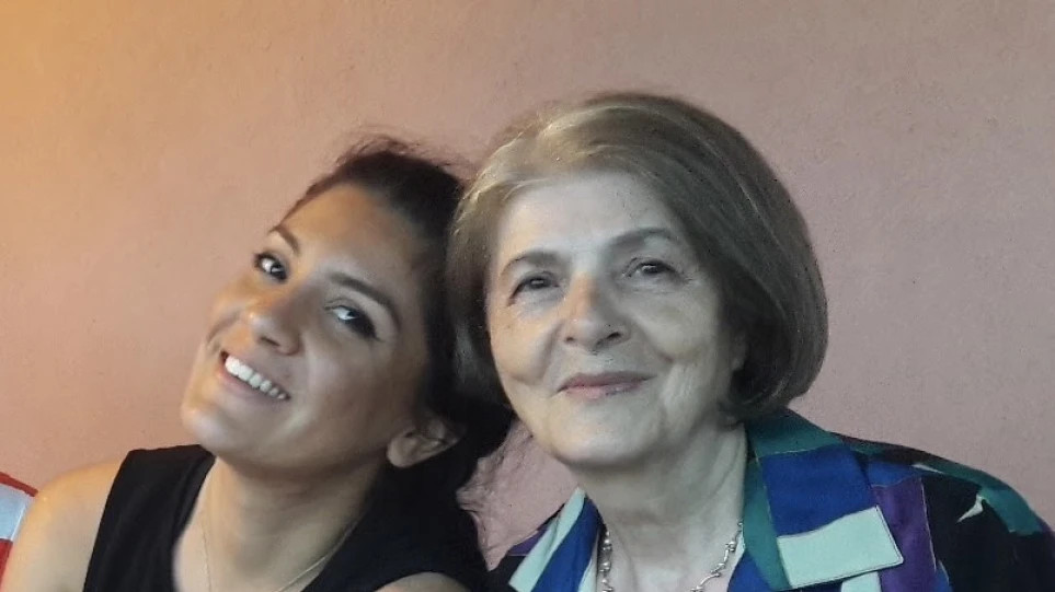 Θεσσαλονίκη: Στα 76 της χρόνια πήρε απολυτήριο λυκείου με 19,8 παραδίδοντας μαθήματα ζωής! - ΕΛΛΑΔΑ