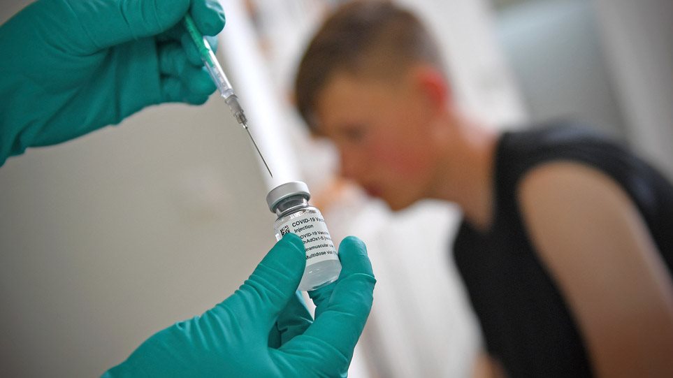 Καπραβέλος: Να εμβολιαστούν τα παιδιά – Μακροχρόνιες οι επιπτώσεις λοίμωξης με κορωνοϊό - ΥΓΕΙΑ