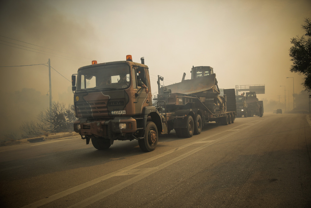 Ρίχνεται και ο στρατός στη μάχη με τις πυρκαγιές – Τι αποφασίστηκε σε σύσκεψη υπό τον Μητσοτάκη - ΠΟΛΙΤΙΚΗ