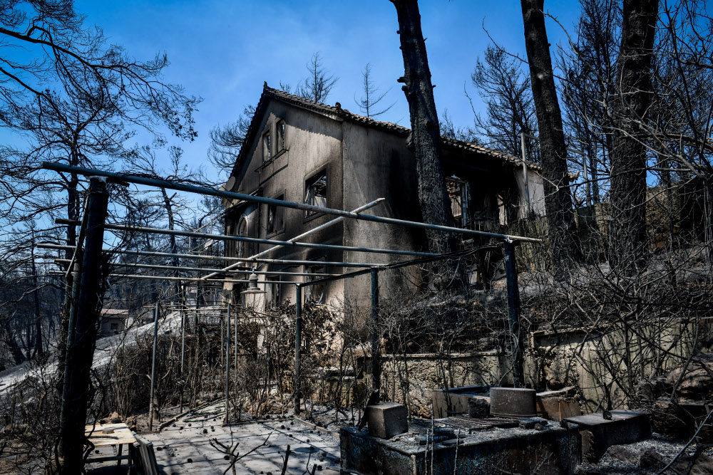 Εύβοια – Σοκαριστική εκτίμηση από τον αντιδήμαρχο Μαντουδίου: 1.000 σπίτια παραδόθηκαν στις φλόγες - ΕΛΛΑΔΑ