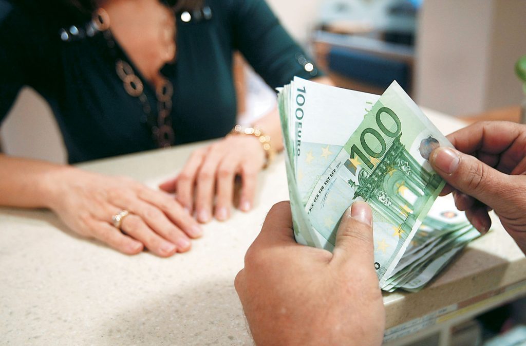 Αναδρομικά ως 6.500 ευρώ βγάζει ο επανυπολογισμός των συντάξεων [αναλυτικοί πίνακες για 24 ταμεία] - ΟΙΚΟΝΟΜΙΑ