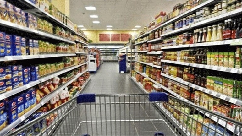 Βρετανία: Άδεια ράφια και ελλείψεις προϊόντων στα σούπερ μάρκετ - ΔΙΕΘΝΗ