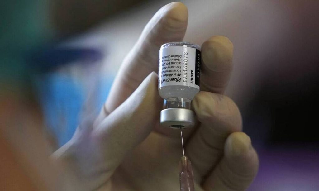 ΕΚΠΑ: Αντισώματα για τουλάχιστον 6 μήνες μετά τον πλήρη εμβολιασμό με το εμβόλιο της Pfizer - ΕΛΛΑΔΑ