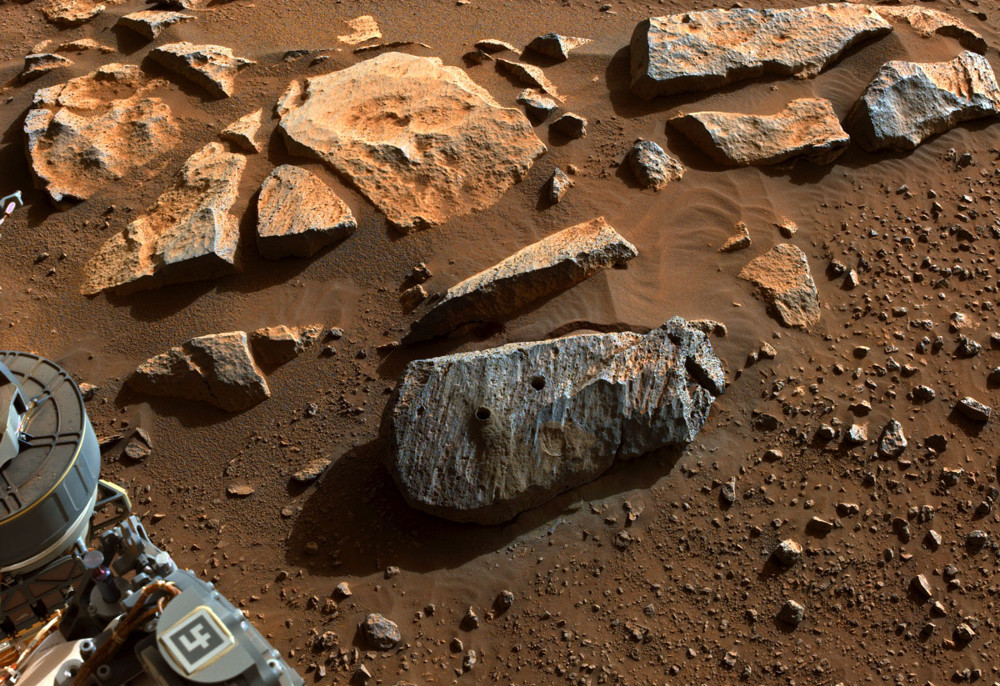 Συγκλονίζει ο πλανήτης Άρης: Μακρόχρονη έκθεση σε νερό «μαρτυρούν» τα πετρώματα που συνέλεξε το Perseverance - ΔΙΕΘΝΗ