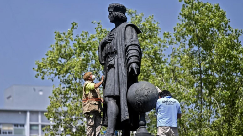 Μεξικό: Το διάσημο άγαλμα του Κολόμβου στο κέντρο της πρωτεύουσας θα αντικατασταθεί με προτομή αυτόχθονης - ΔΙΕΘΝΗ