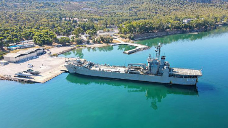 Η Ελλάδα στέλνει το Αρματαγωγό ΛΕΣΒΟΣ με ανθρωπιστική βοήθεια στον Λίβανο - ΕΘΝΙΚΑ