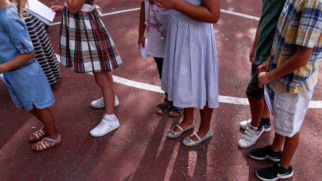 Κορωνοϊός: Ανησυχία για τα σχολεία μετά την ραγδαία εξάπλωση στα παιδιά - ΕΛΛΑΔΑ