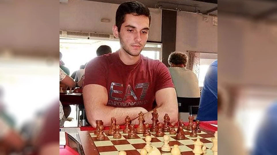 Ο 21χρονος σκακιστής Νικόλας Θεοδώρου κατέκτησε τον τίτλο του γκραν μετρ σε διεθνή διοργάνωση - ΕΛΛΑΔΑ