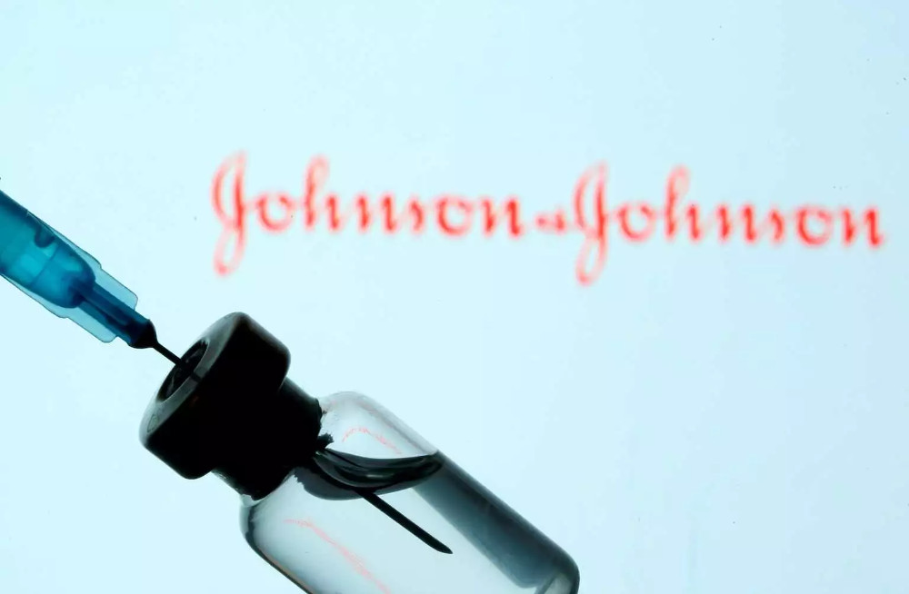 ΕΜΑ για Johnson & Johnson: Πιθανή σύνδεση του εμβολίου με σπάνια περίπτωση θρόμβωσης - ΕΛΛΑΔΑ
