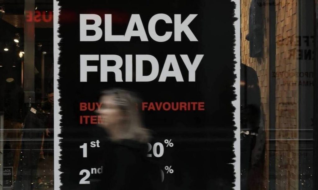 Πότε «πέφτουν» φέτος Black Friday και Cyber Monday- Τι να προσέχουν οι καταναλωτές - ΟΙΚΟΝΟΜΙΑ