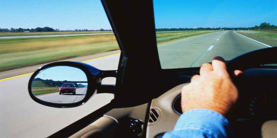 Διπλώματα οδήγησης – Τι αλλάζει: Κάμερες μέσα στο όχημα και άδεια στους 17αρηδες - ΕΛΛΑΔΑ