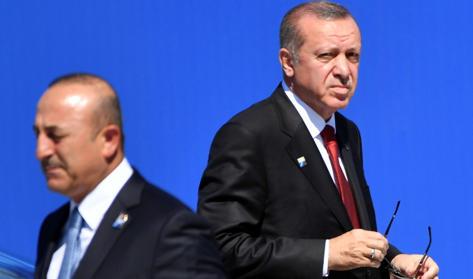 DW: Με παραίτηση απείλησε ο Τσαβούσογλου τον Ερντογάν – Το παρασκήνιο με τους πρέσβεις - ΔΙΕΘΝΗ