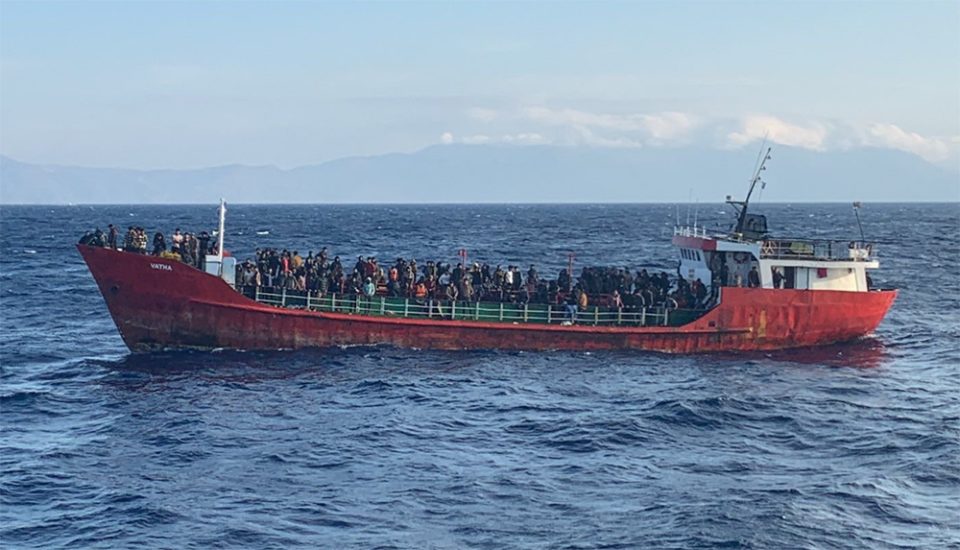 Έντονη διαμαρτυρία της Ελλάδας σε ΕΕ και Frontex για την στάση της Τουρκίας – Στα Δωδεκάνησα το πλοίο με τους 400 και πλέον αλλοδαπούς - ΕΛΛΑΔΑ