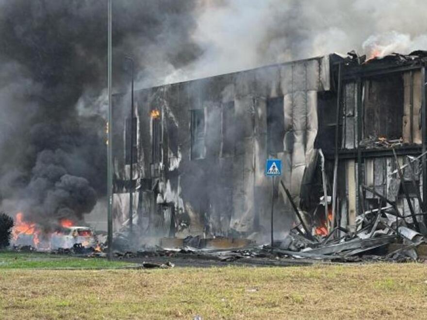 Μικρό αεροσακάφος έπεσε πάνω σε κτίριο στο Μιλάνο – Νεκροί οι έξι επιβαίνοντες - ΔΙΕΘΝΗ