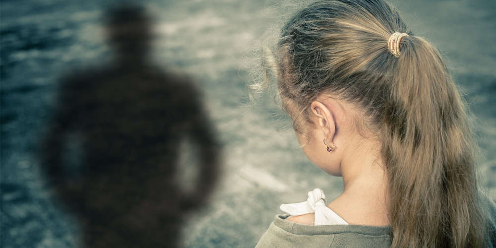 Ανατροπή σοκ στον βιασμό της 8χρονης στη Ρόδο: Γυναίκα συγγενής την κακοποίησε και ζήτησε χρήματα από τη μητέρα - ΕΛΛΑΔΑ